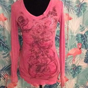 Dazzle looks no sleeve top with thumb sleeves